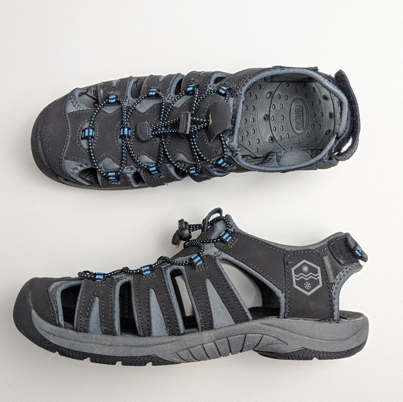 khombu hiking sandals